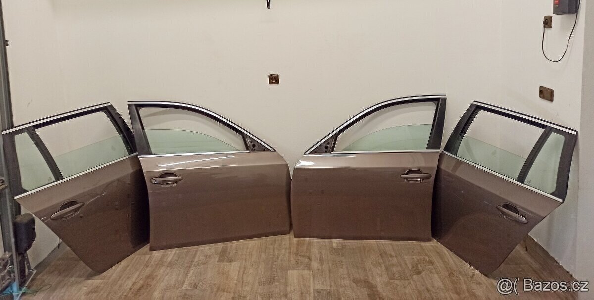 Dveře BMW E60, E61. Kompletní dveře