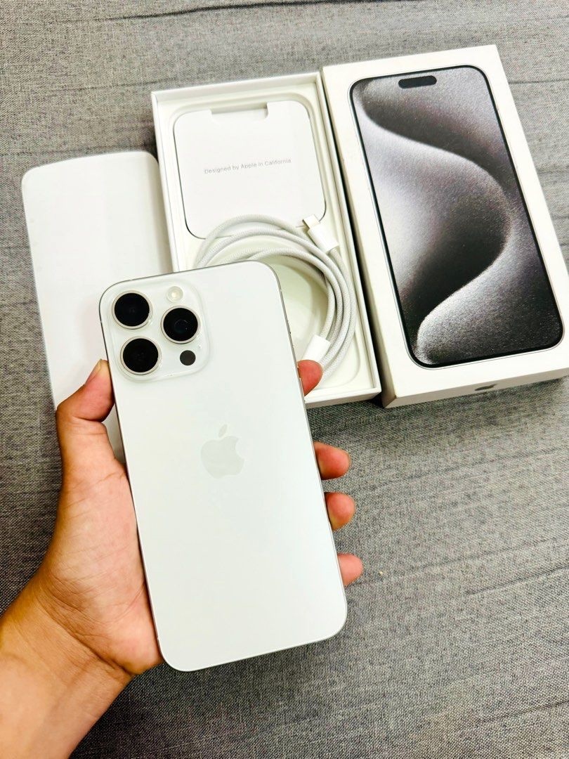iPhone 15 Pro 128GB: Kapacita baterie 100%, téměř jako nový