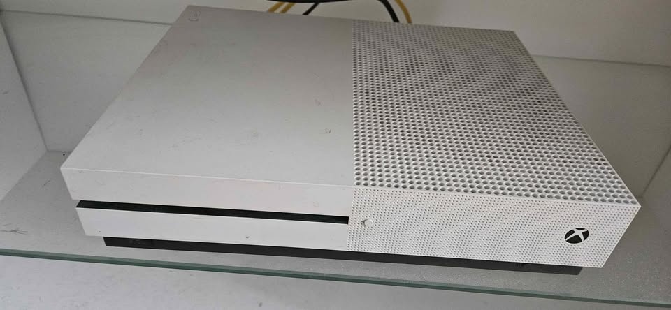 Xbox one S 500 GB
