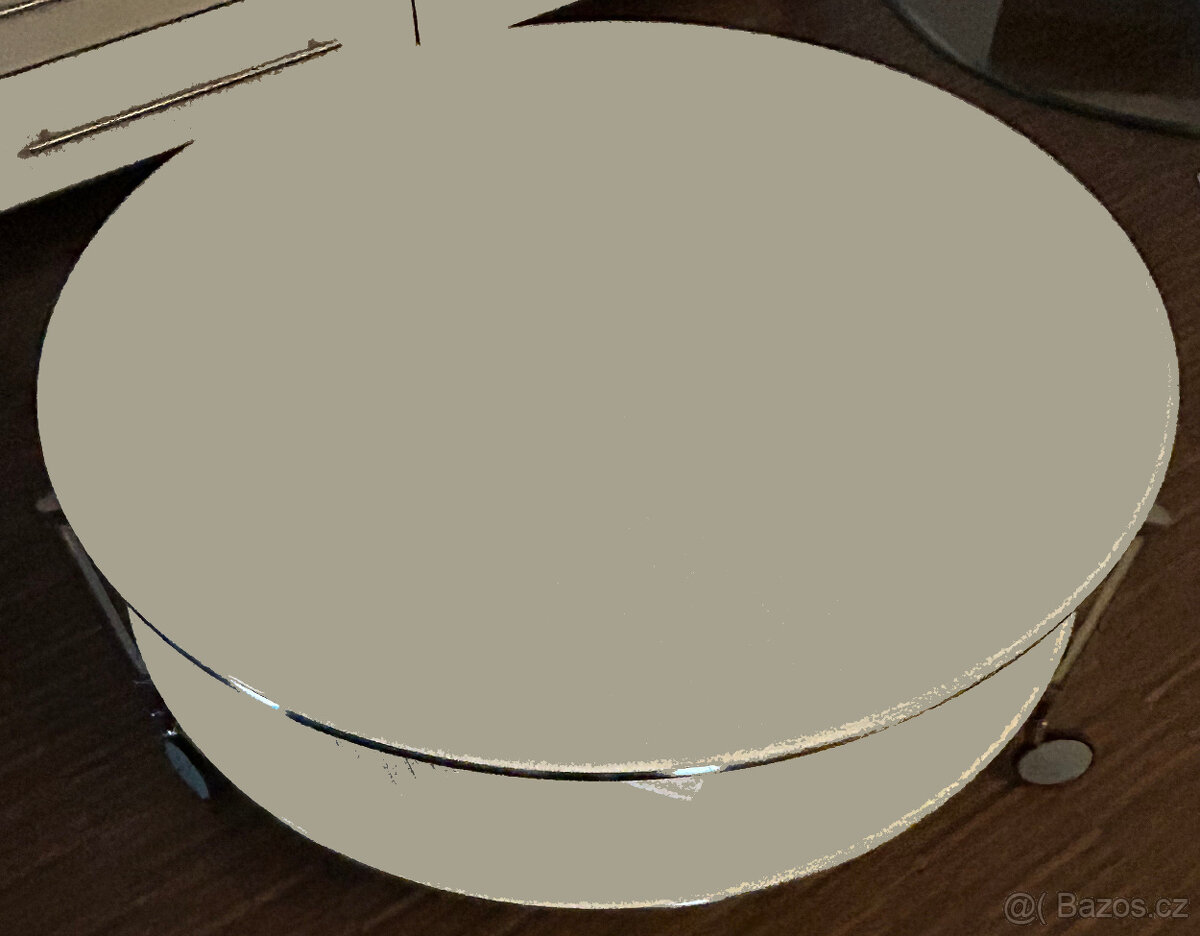 KOnferenční stolek