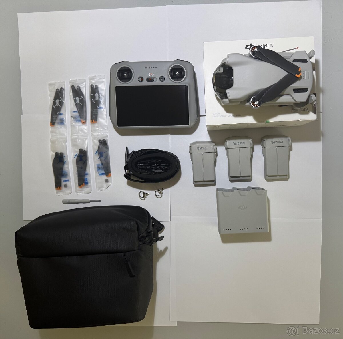 Dron DJI 3 Fly More Combo+2 měs.DJI Care-jako nové