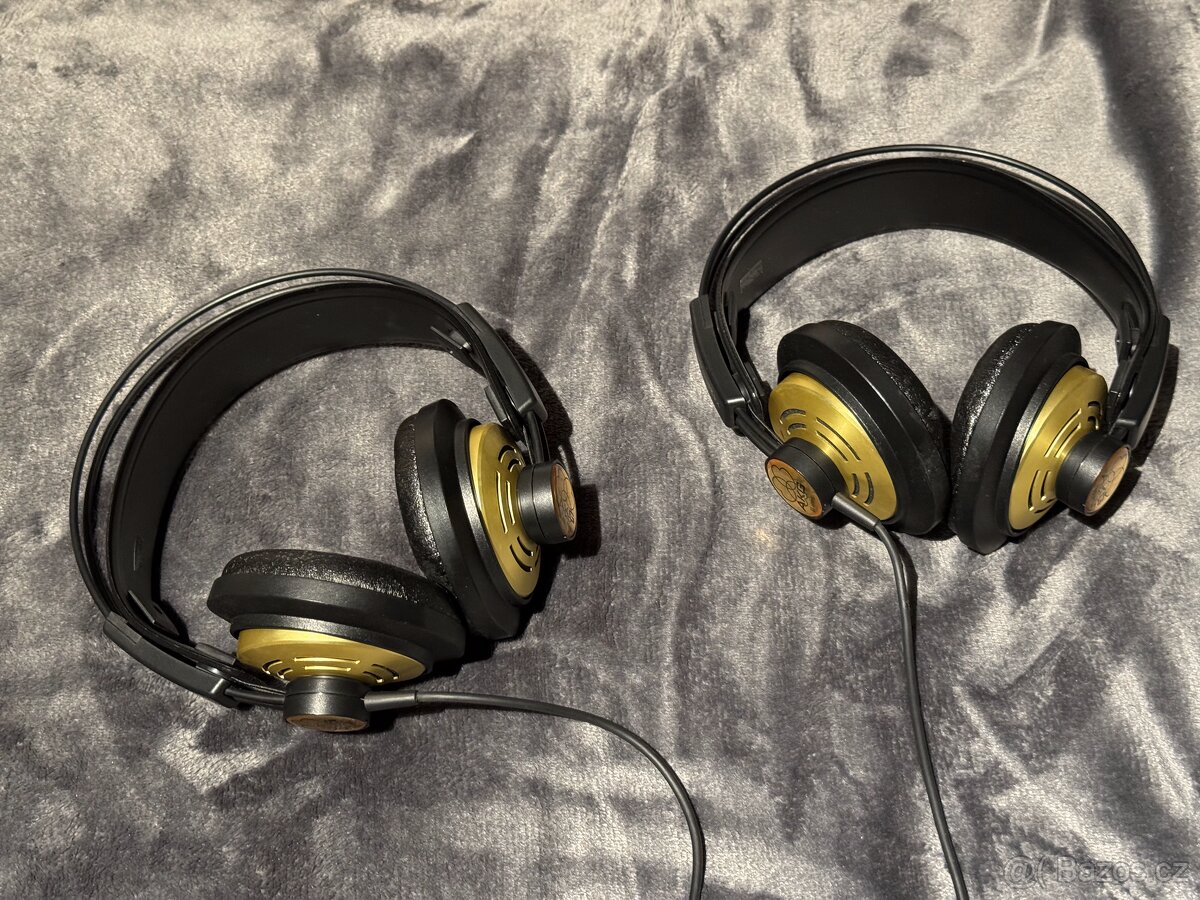 AKG K121 Studio headphones