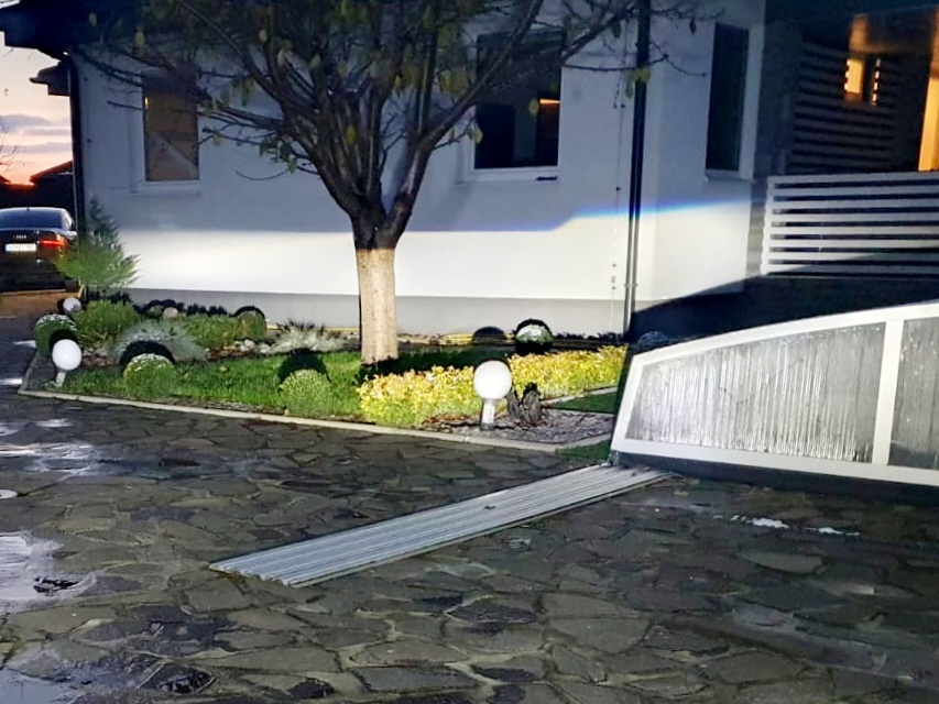 Supervýkonné LED H7/H4 projektory - KVALITNÍ SVĚTLO