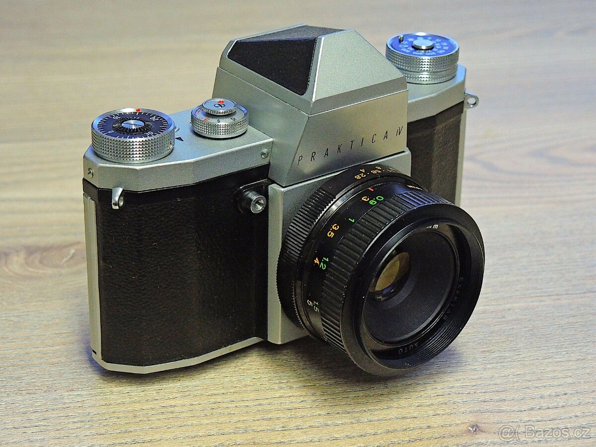 Analog Praktica IV + Exaktar 2.8/55mm - r. v. 1960