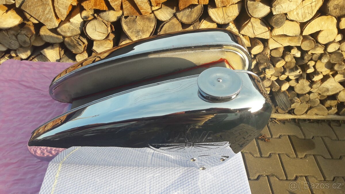 Nádrž Jawa 175 speciál