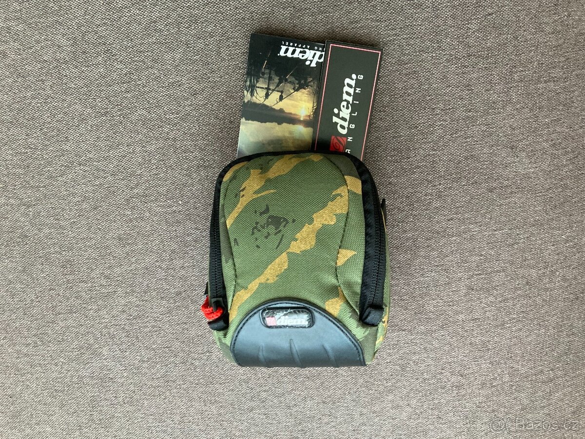 Pouzdro na fotoaparát DIGI CASE CAMO od firmy DIEM.