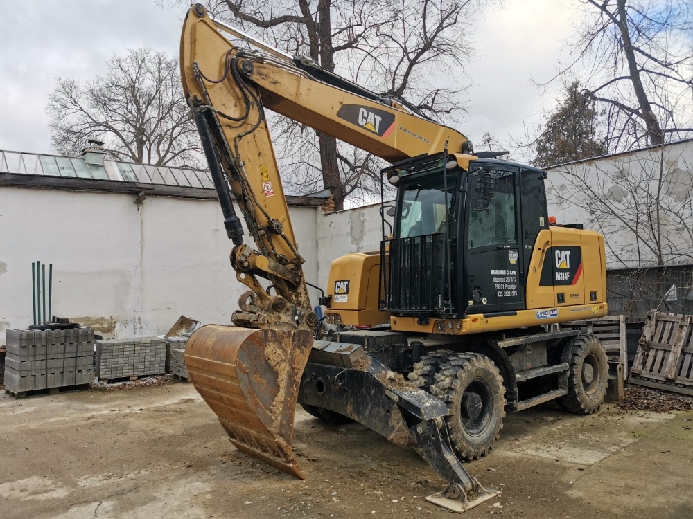 Kolové rypadlo CAT M314 F