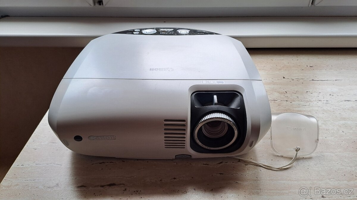 dataprojektor Canon LV-7385