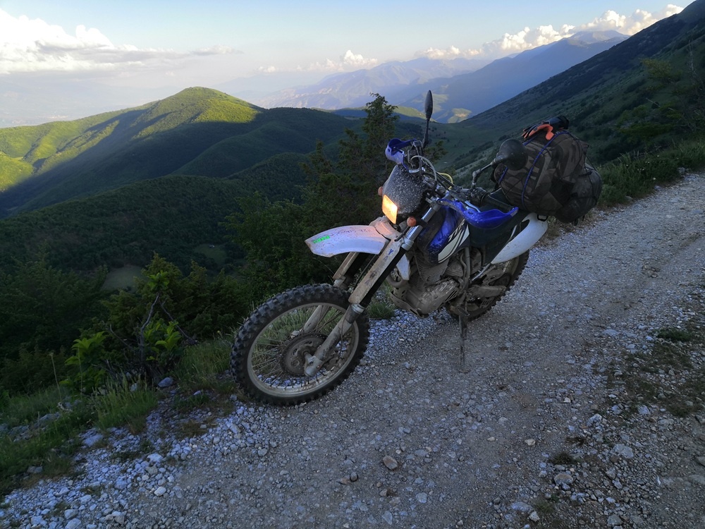 YAMAHA TTR 600