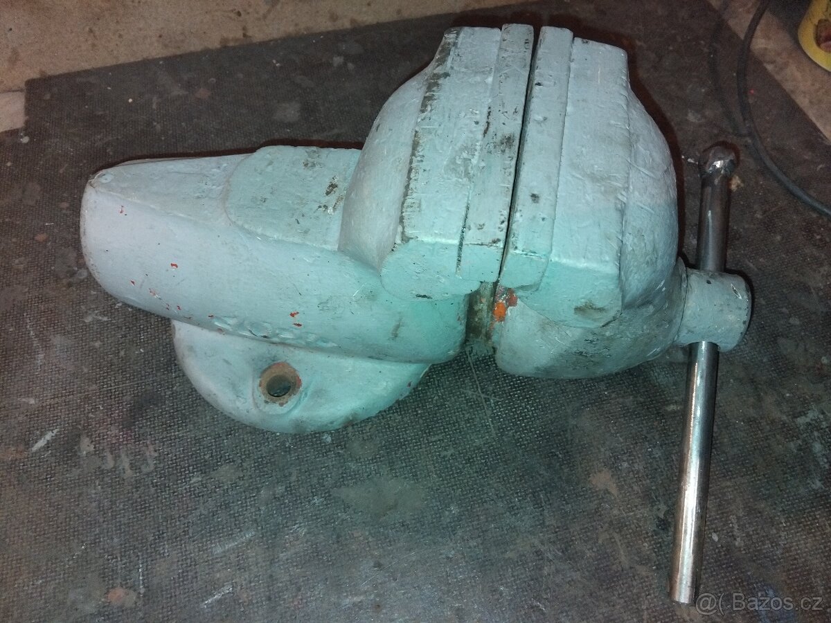 Svěrák York 125