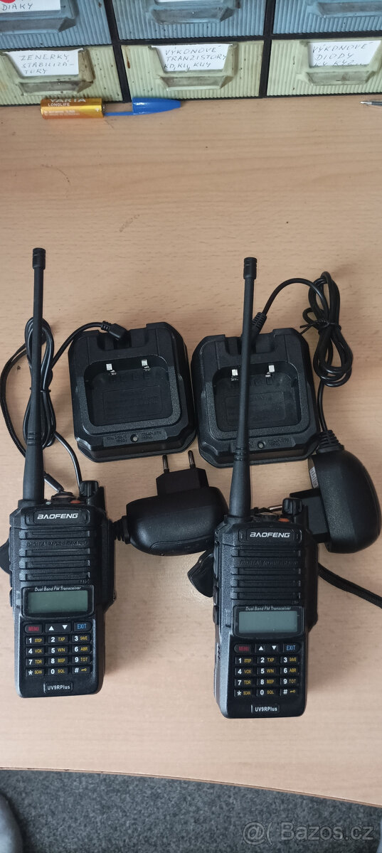 RUČNÍ RADIOSTANICE UV9RPLUS