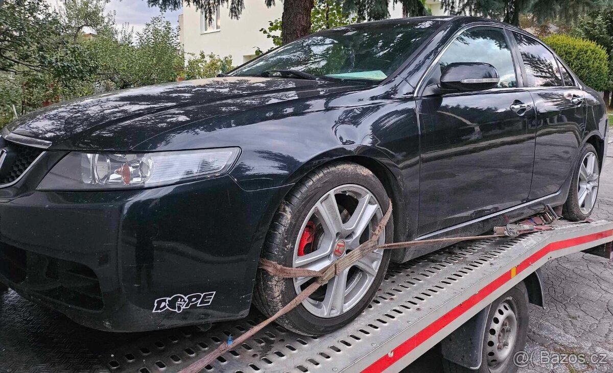 Rozprodám Honda Accord 2005 2.2 cdti 103kw