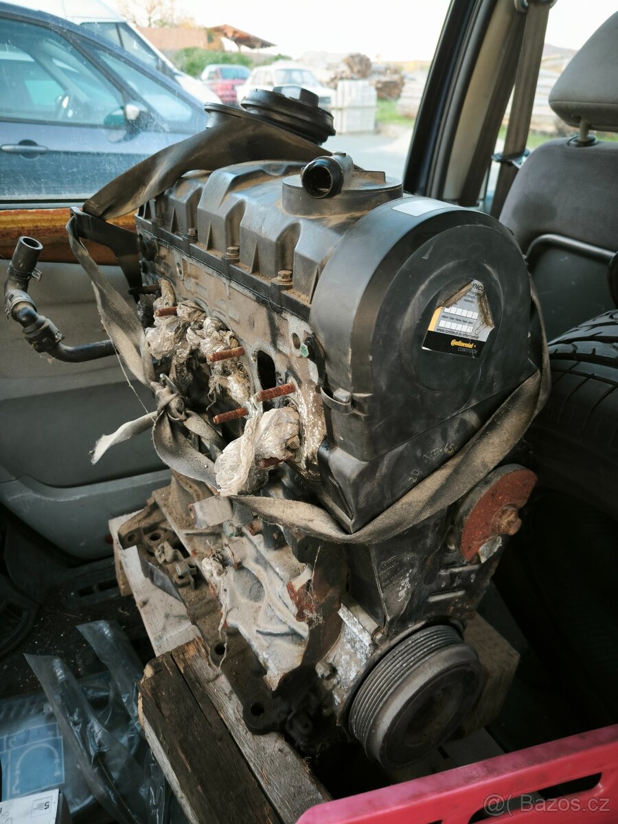 Motor Sharan 1.9TDi PD AUY