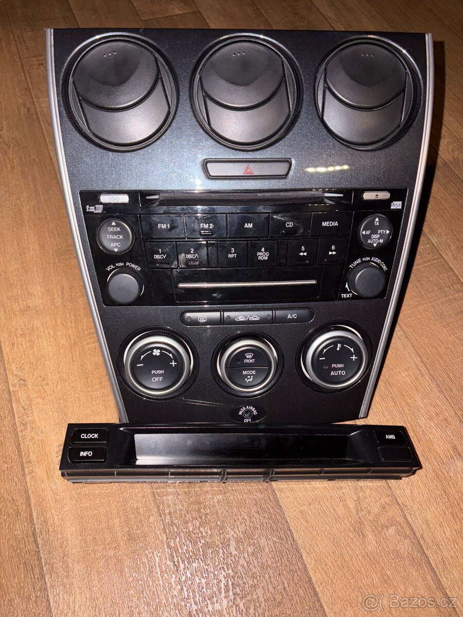 Konzole Mazda 6