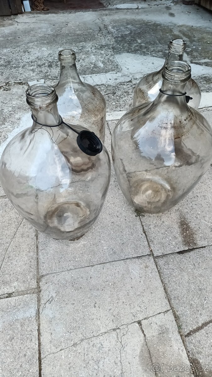 prodám demižony 2-25 L 2 -15 L
