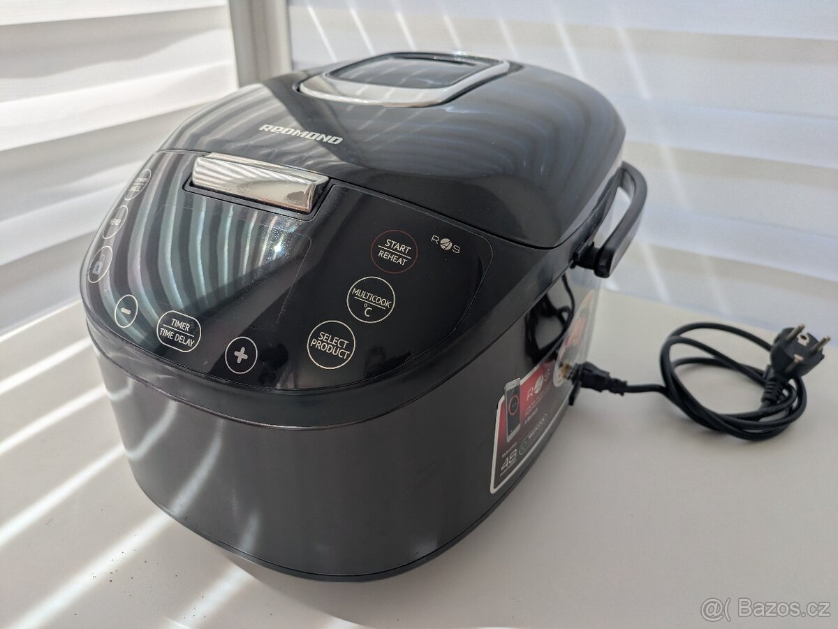 Multifunkční americký hrnec Redmond SkyCooker M800S