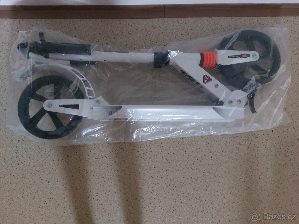 Koloběžka urban scooter