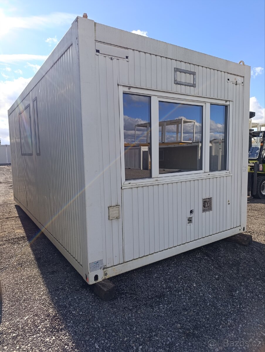 Kancelářský/obytný kontejner CORLEONE ( 3 × 6 a výška2,8m)
