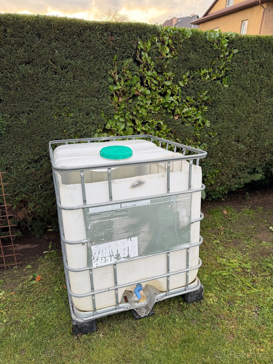 IBC kontejner, nádrž na vodu 1000l