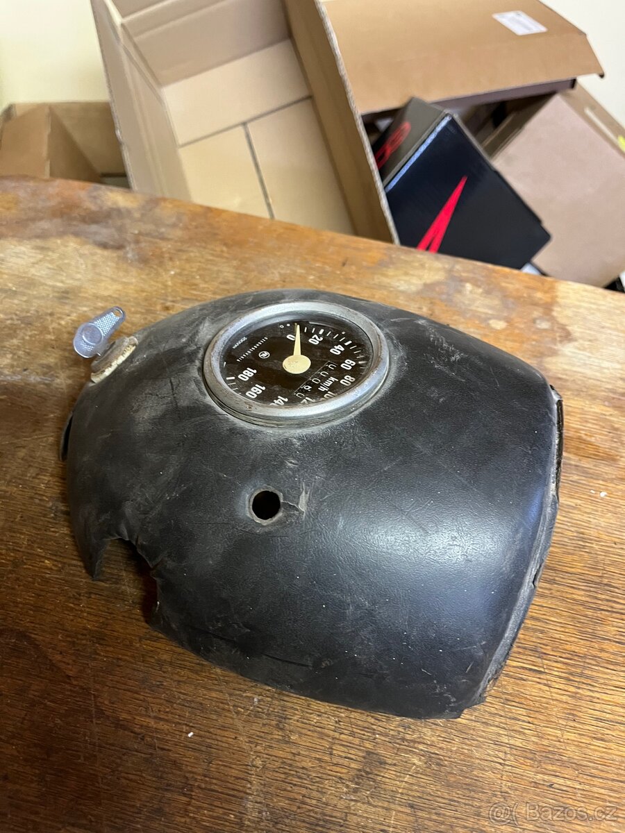 Vrchní díl masky čz