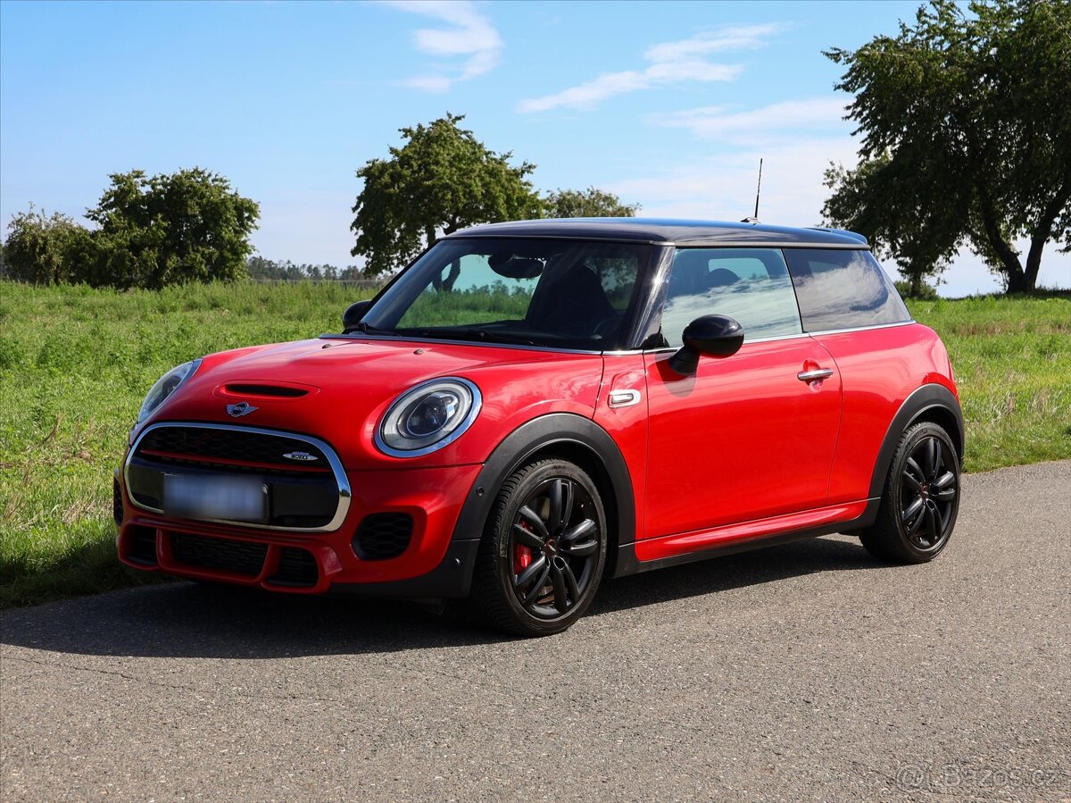 Mini Cooper 2,0 JCW 170kW Automat H/K LED (2016)