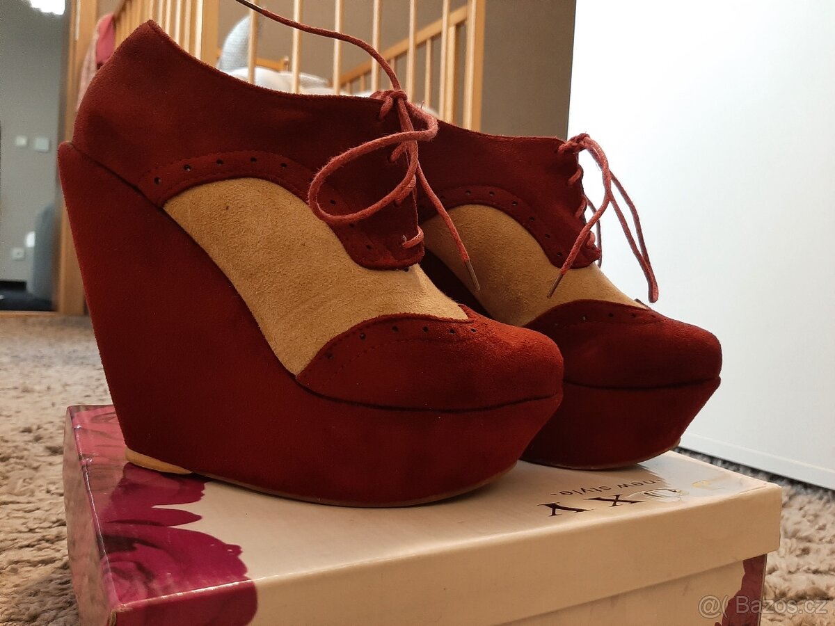 Boty na klínku