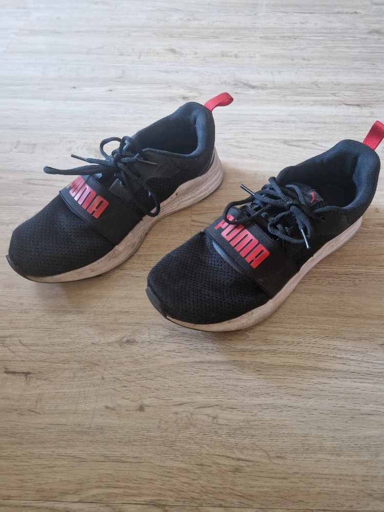 Sportovní boty PUMA vel. 42