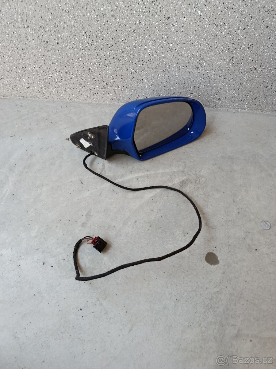 Pravé zrcátko Škoda Octavia r.v. 09-13