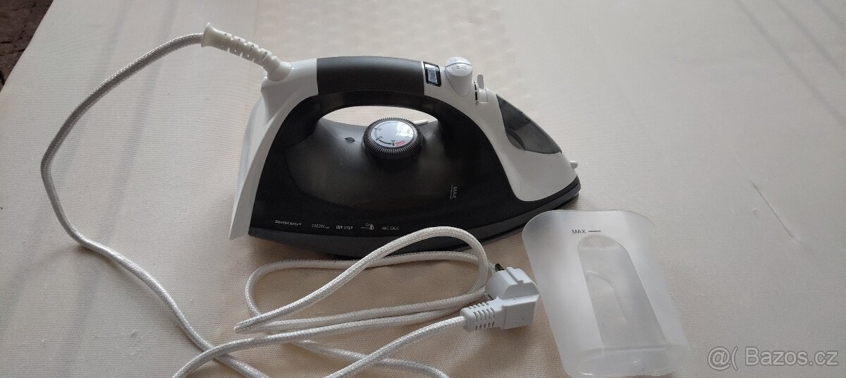 Napařovací žehlička