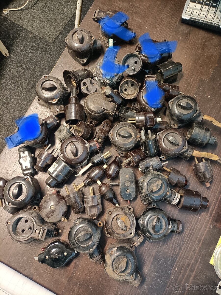 Bakelitove vypínače a zásuvky