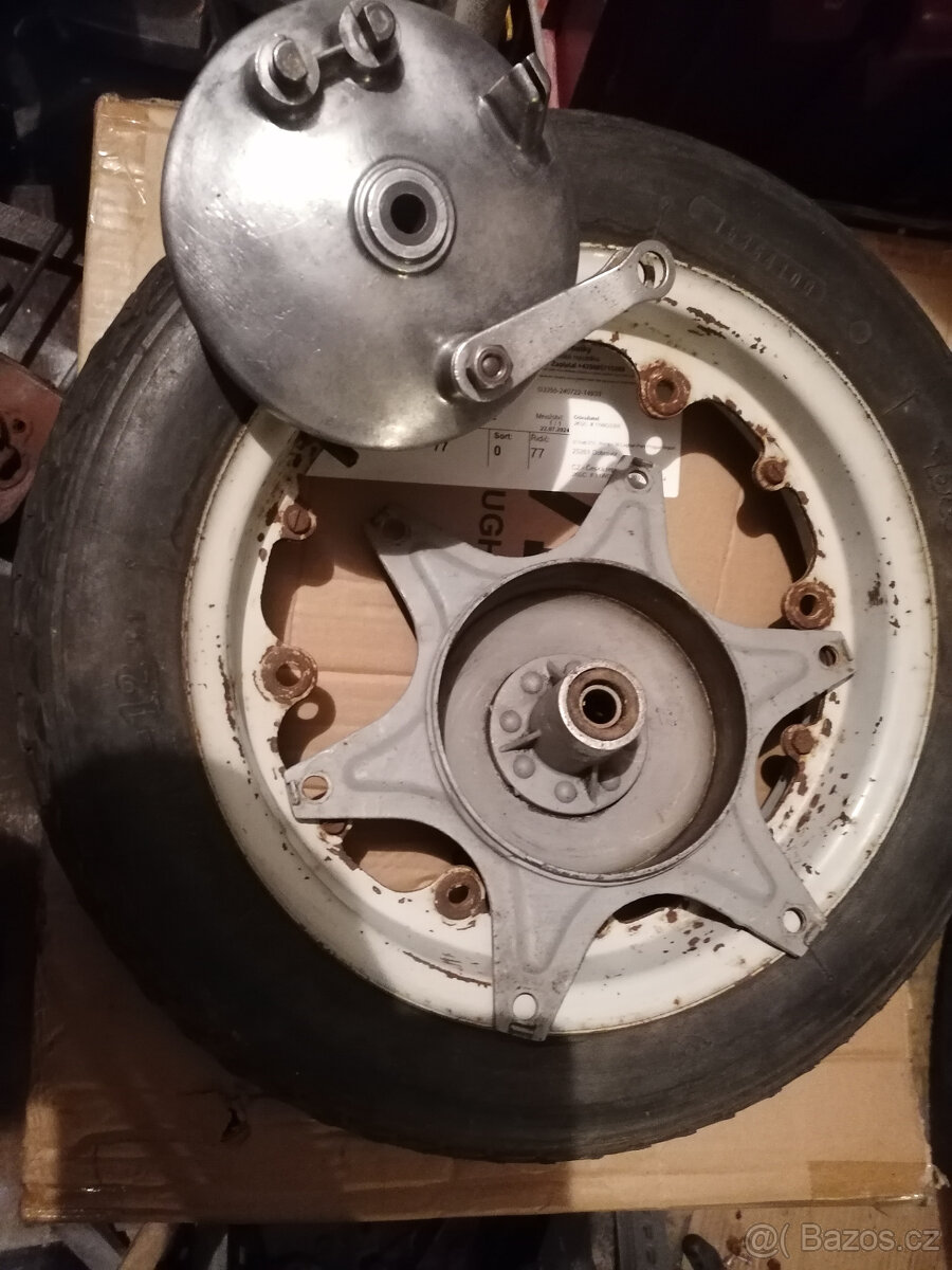 Přední/zadní kolo skútr ČZ 175/ 501, 502, ..rikša