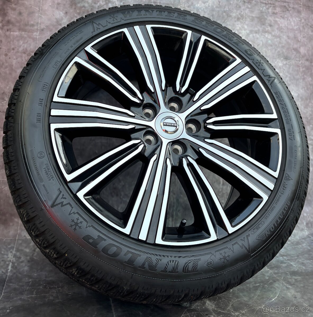 Originální Alu kola Volvo V60 235/45/18 8mm