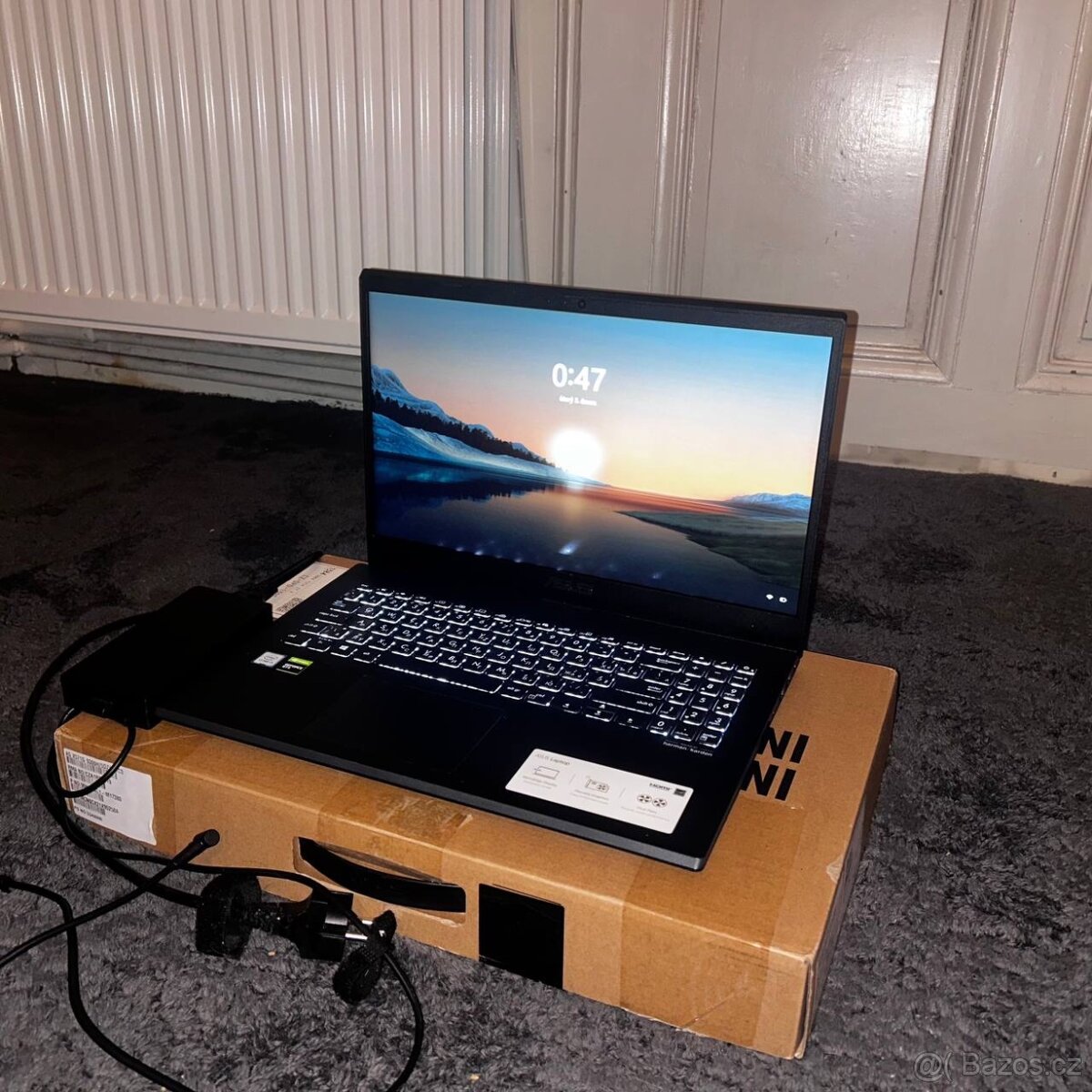 Herní notebook ASUS X571GT (Gaming laptop)