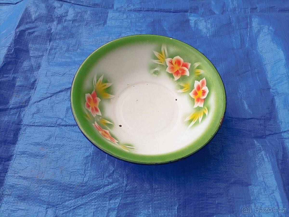 Smaltovaná miska - vandlík, průměr 24 cm