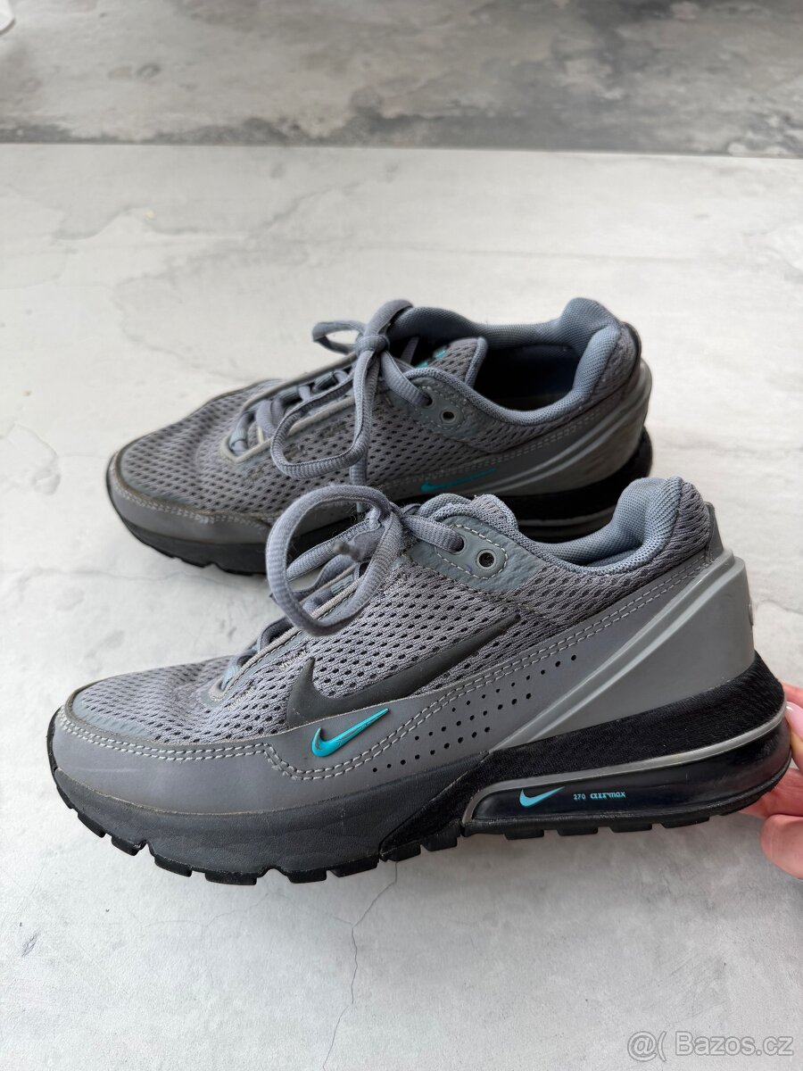 Nike AIR 270 vel 36,5