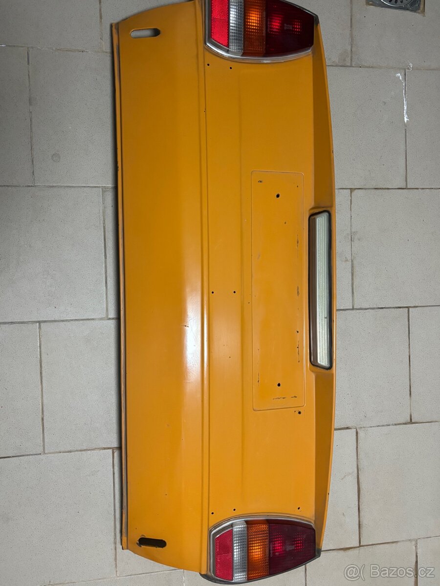 Zadní čelo Škoda 120l