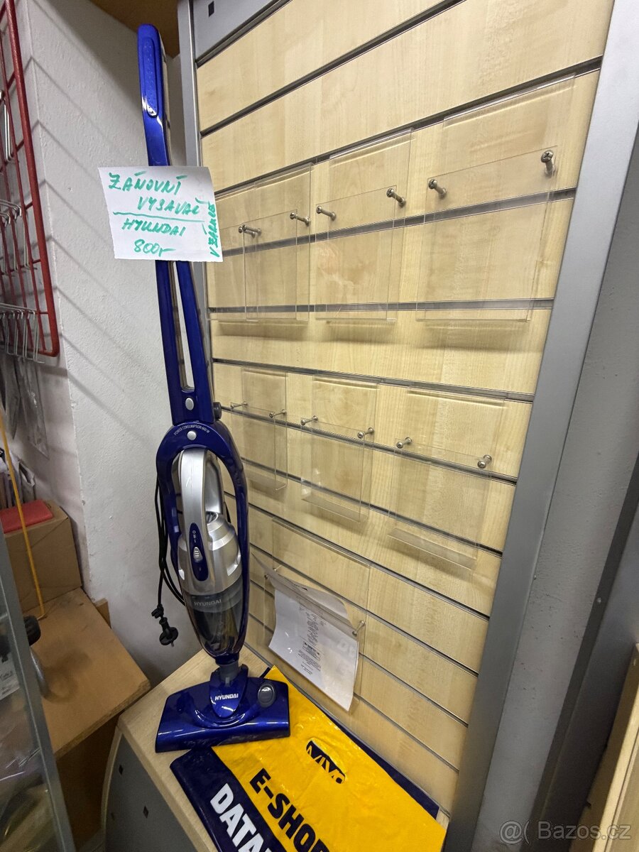 tyčový vysavač hyundai