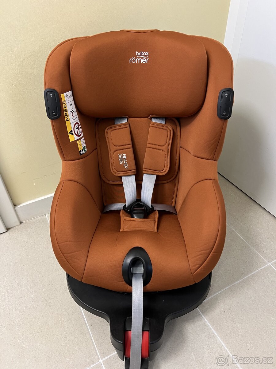 Autosedačka Britax Dualfix iSense + isofix základna