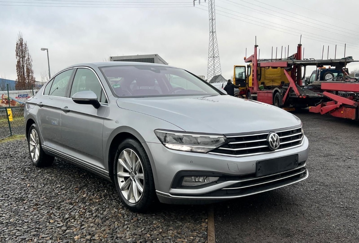 VW Passat B8 Sedan 2.0 TDi DSG 110Kw