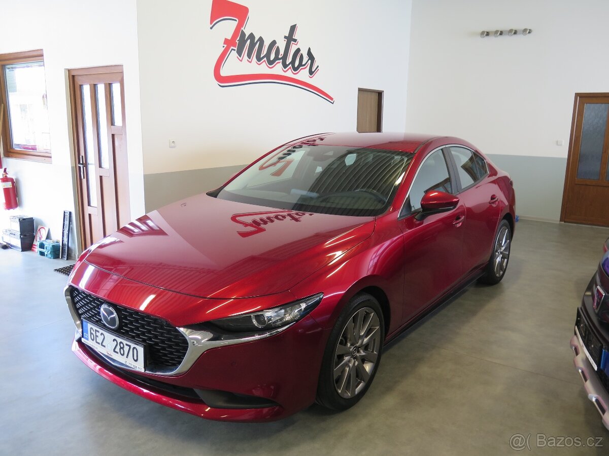 Mazda 3 sedan 2.0SkyActiveG,navi,klima,kamera,DPH,CZ