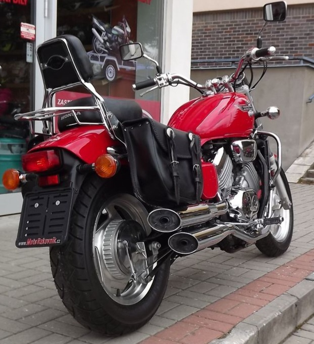 Honda VF 750 C Magna