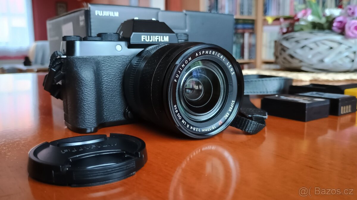 Fujifilm X-T200