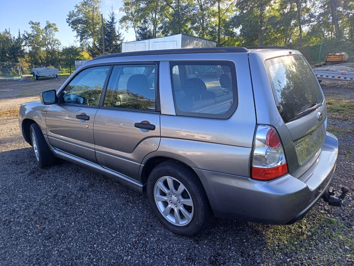 Subaru Forester 2.0i lpg