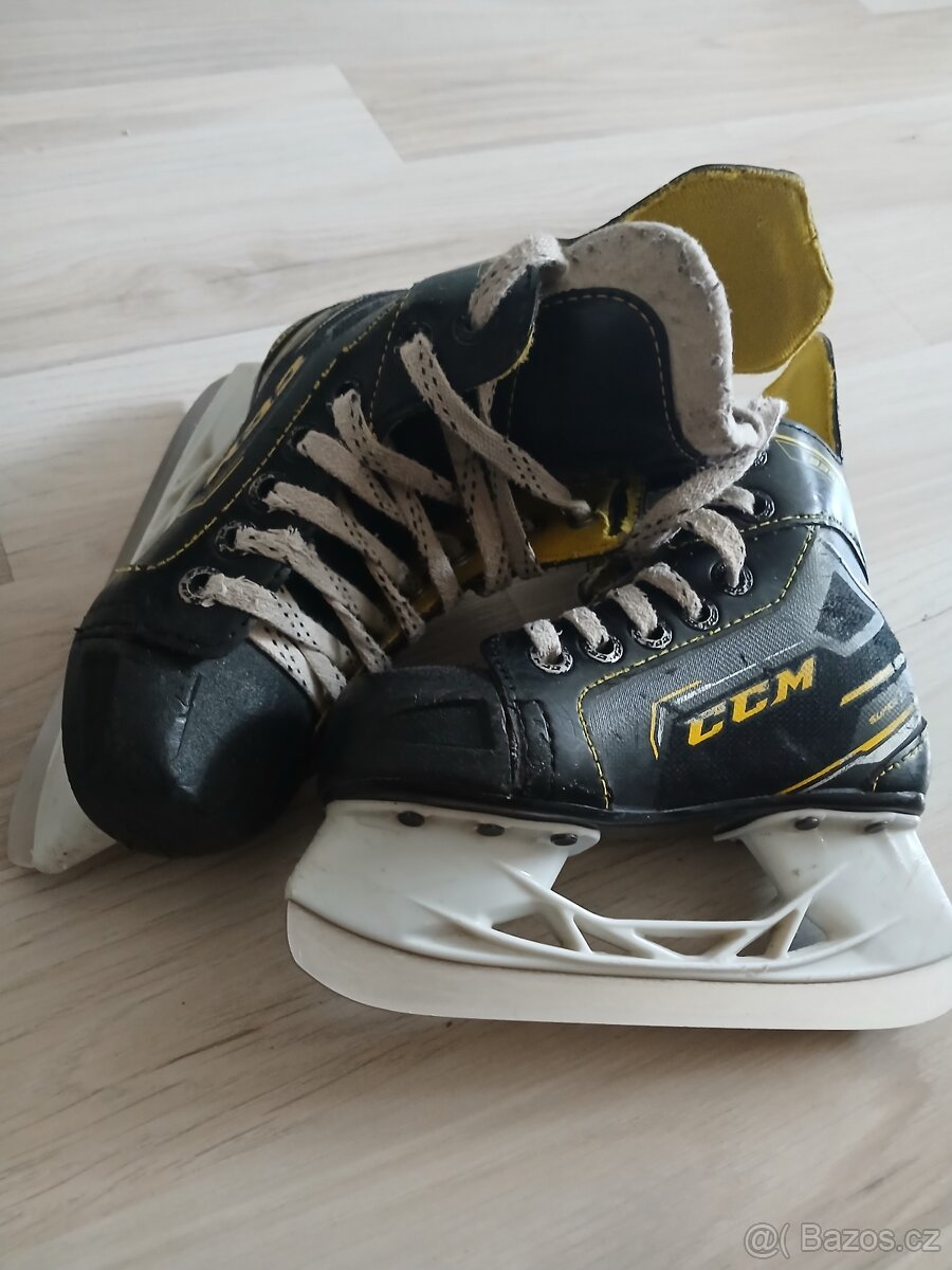 Dětské brusle CCM 28