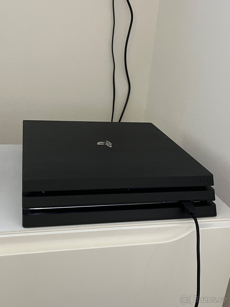 Playstation 4 pro 1tb