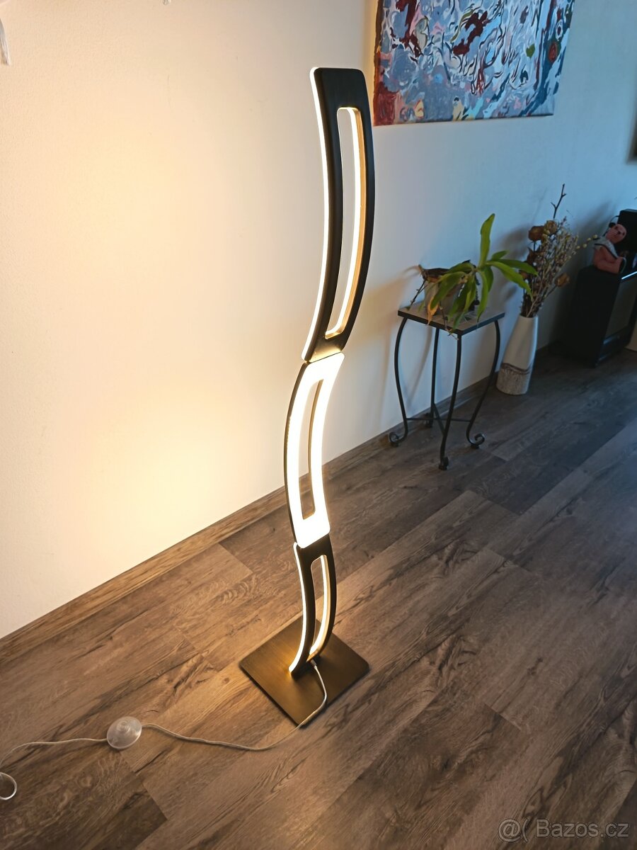 Moderní lampa