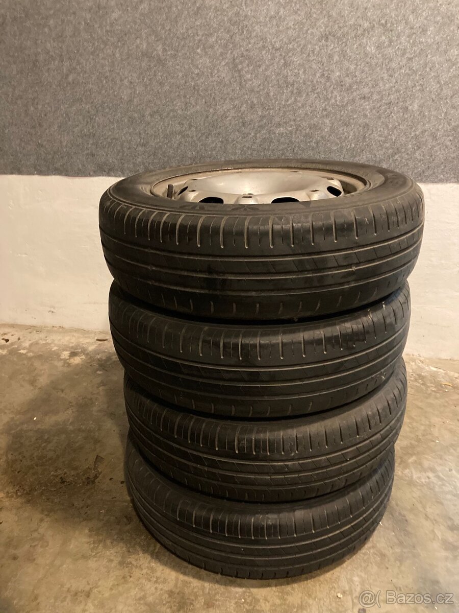 Prodám letní pneumatiky s disky Hankook 165/70 R14