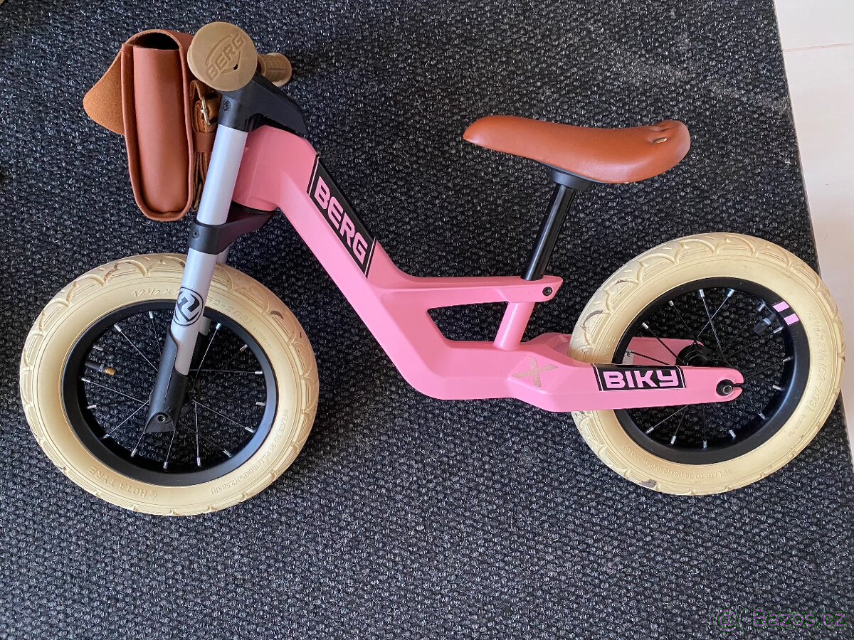 dětské kolo BERG Biky - Retro odrážedlo růžové