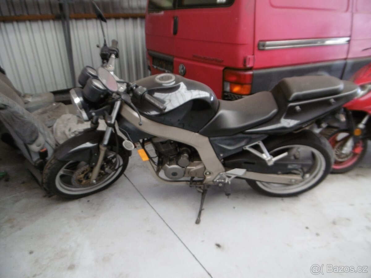 Daelim VJ 125