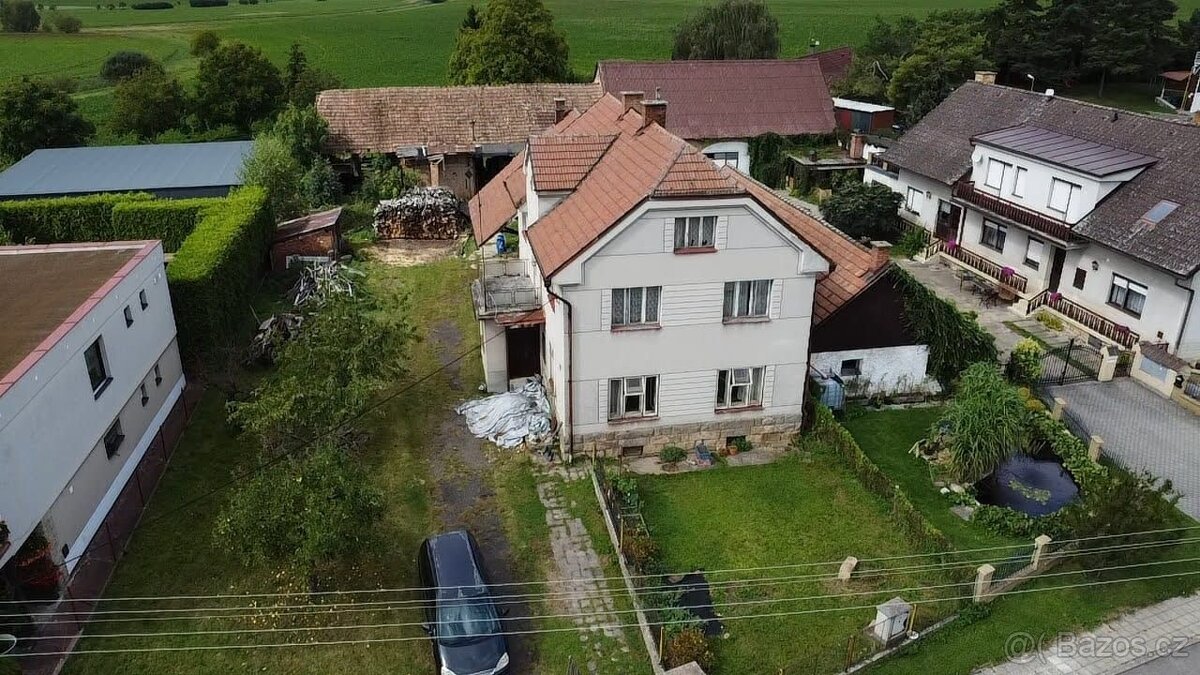 Prodej domu s pozemkem. Třebnouševes